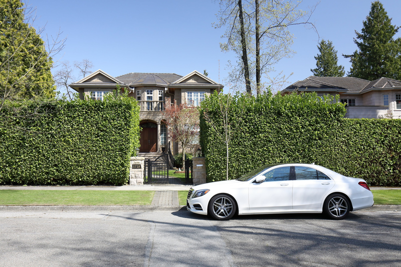 Illustration for article titled Pics from the Curbside: 2018-04-22 to Kerrisdale